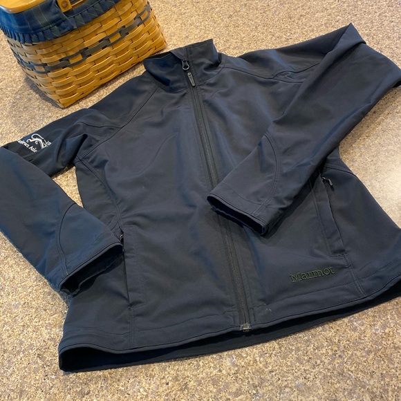 Marmot Jackets & Blazers - Marmot Black Jacket XS With FLAWS Matthews Asia Embroidered Patch FLAWED